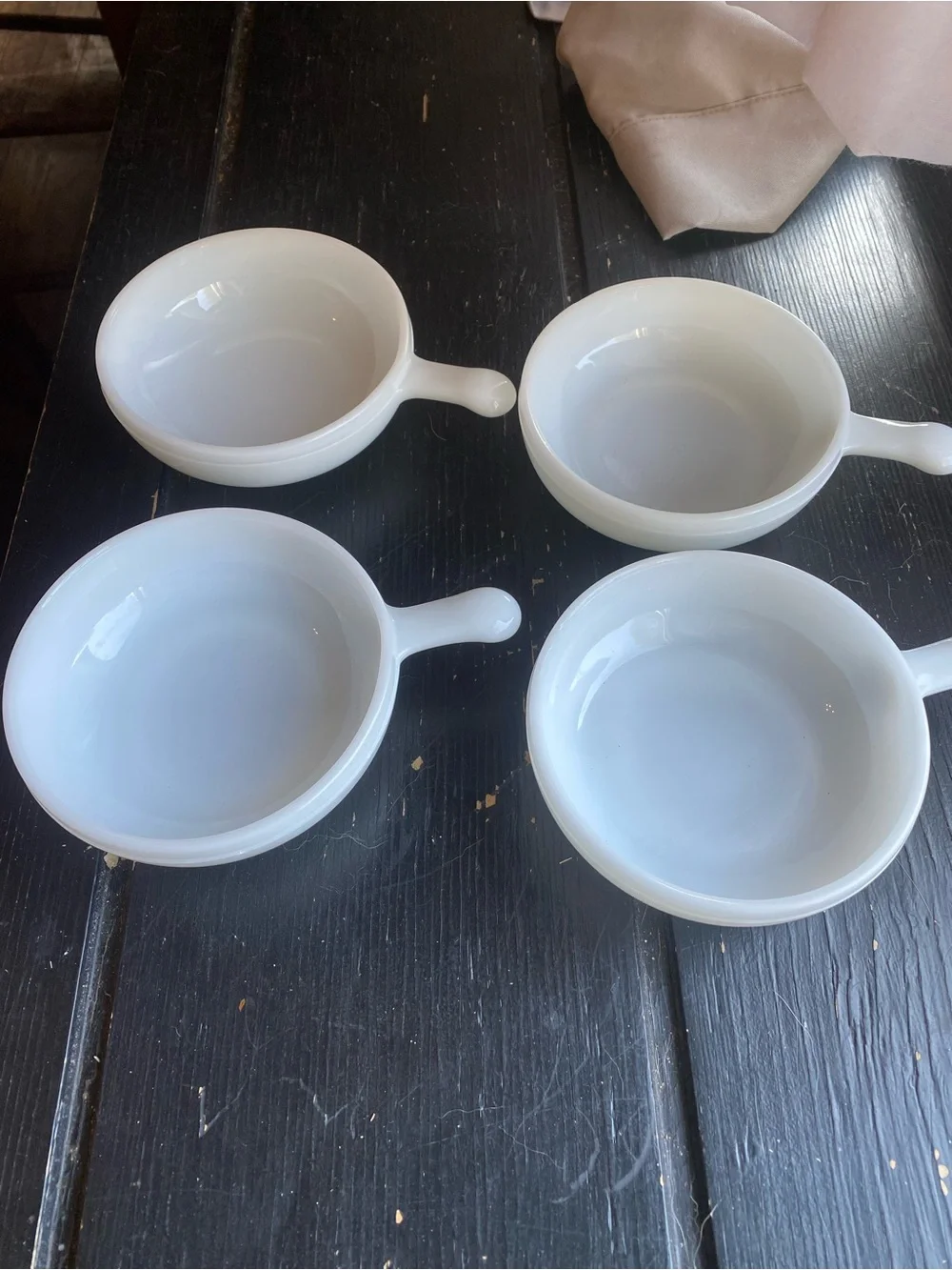 Pyrex set four